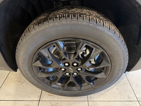 New 2026 Chevrolet Traverse LT w/ Midnight/Sport Edition FWD image 14