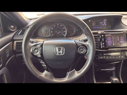 Certified 2017 Honda Accord EX-L image 22