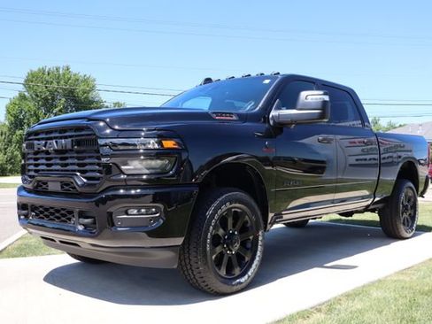 New 2026 RAM 2500 Big Horn AWD/4WD image 13