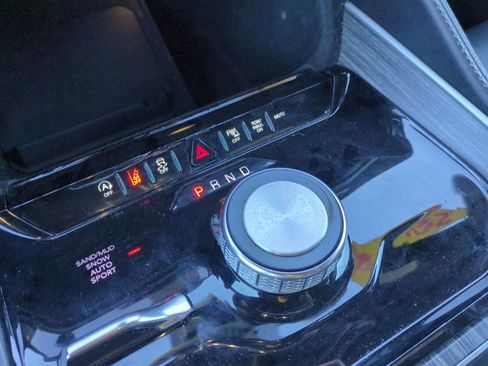 Used 2024 Jeep Wagoneer L Series II w/ Flexible Seating Group image 23