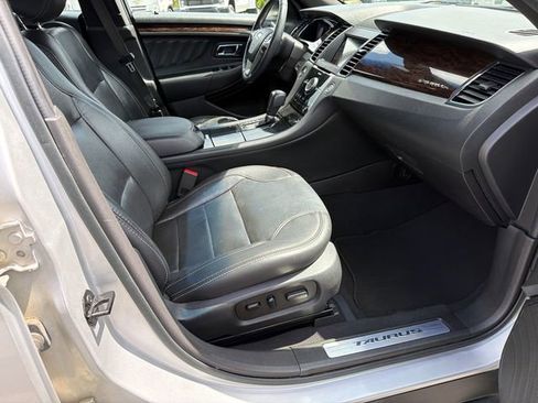 Used 2019 Ford Taurus Limited FWD image 13