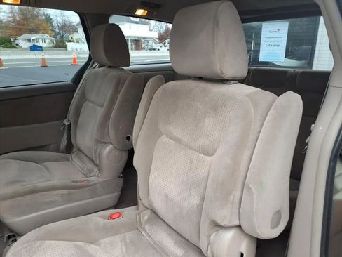 Used 2009 Toyota Sienna LE image 20