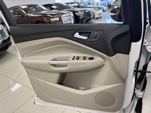 Used 2018 Ford Escape SEL AWD/4WD image 9