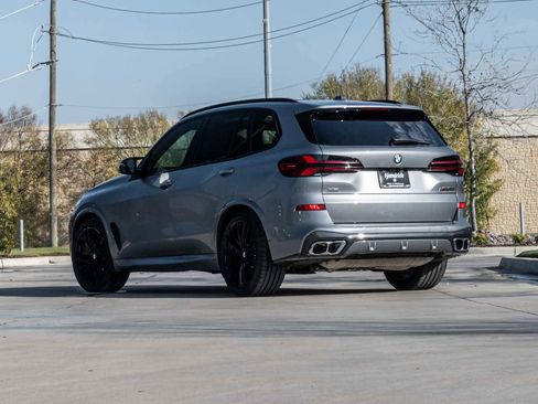 New 2026 BMW X5 M60i image 2