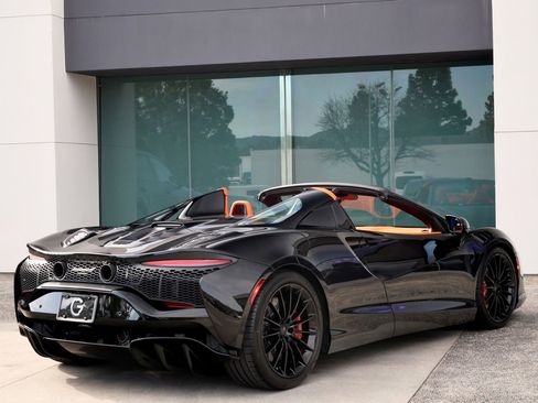 New 2026 McLaren Artura Spider image 4