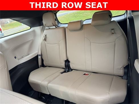 Certified 2023 Toyota Sienna XLE image 8