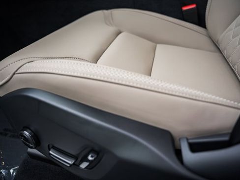 New 2026 Volvo XC60 B5 Plus w/ Protection Package Premier image 32