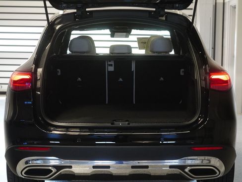 New 2026 Mercedes-Benz GLC 300 4MATIC image 32