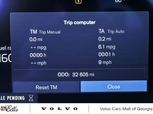 Certified 2023 Volvo XC60 B5 Plus w/ Climate Package image 14