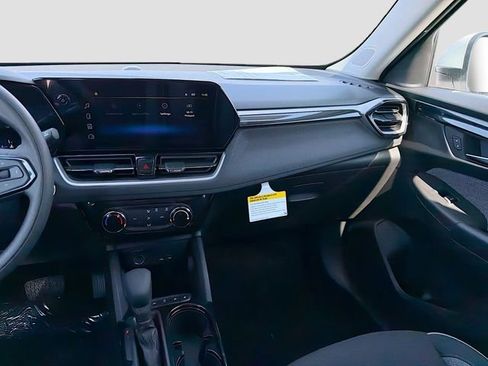 New 2026 Chevrolet TrailBlazer LT FWD image 23