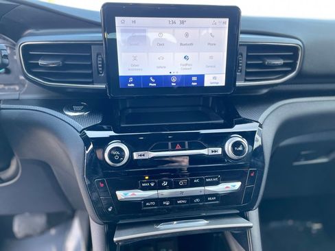 Used 2024 Ford Explorer ST-Line w/ Class IV Trailer Tow Package image 16