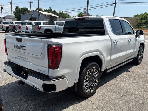 Used 2024 GMC Sierra 1500 Denali Ultimate AWD/4WD image 15