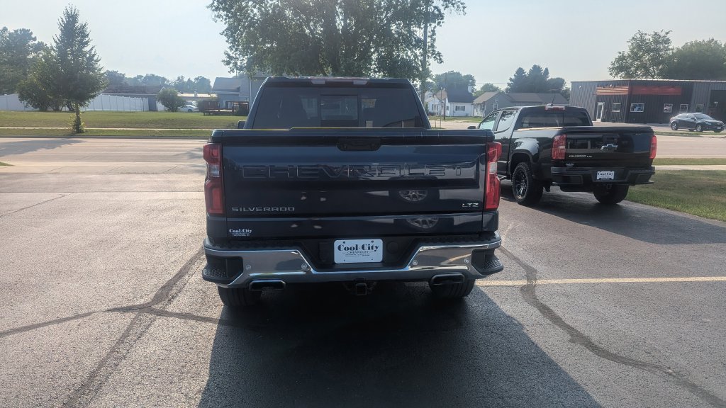Used 2023 Chevrolet Silverado 1500 LTZ AWD/4WD image 6