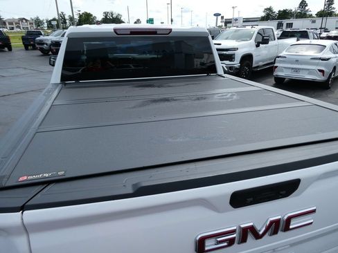 Certified 2021 GMC Sierra 1500 AT4 AWD/4WD image 17