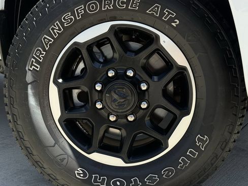 Used 2026 RAM 2500 Laramie AWD/4WD image 9
