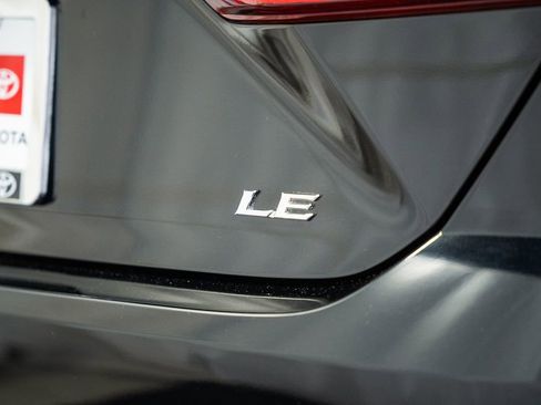 Used 2025 Toyota Camry LE image 7