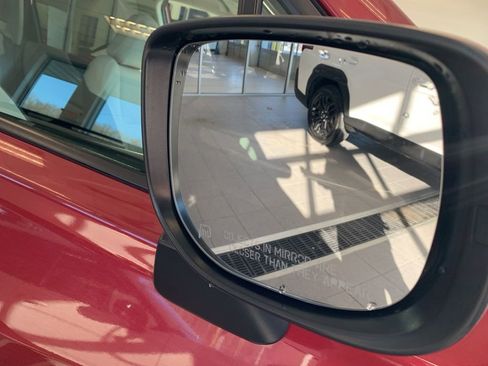 Used 2019 Subaru Forester Premium w/ All-Weather Package image 20