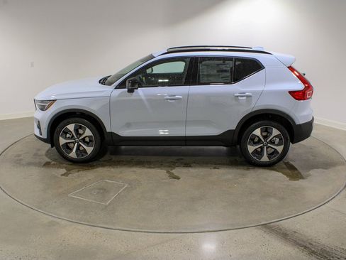 New 2026 Volvo XC40 B5 Plus w/ Protection Package Premier image 3