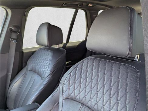 Used 2023 BMW X5 sDrive40i w/ Luxury Seating Package RWD image 14