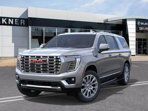 New 2026 GMC Yukon XL Denali w/ Denali Reserve Package image 6