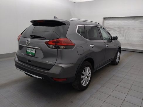 Used 2018 Nissan Rogue SV image 9