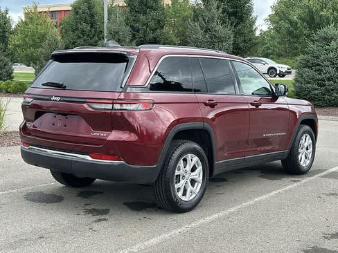 Used 2023 Jeep Grand Cherokee Limited AWD/4WD image 33