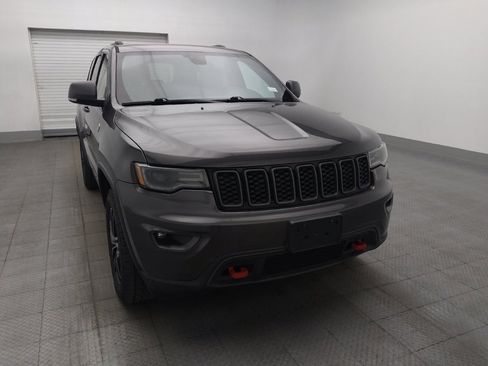 Used 2018 Jeep Grand Cherokee Trailhawk w/ Trailhawk Luxury Group AWD/4WD image 14