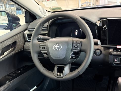 New 2026 Toyota Camry XLE FWD image 18