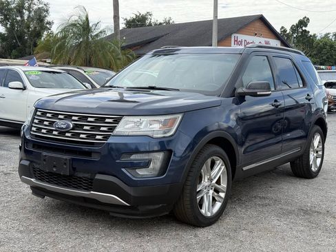 Used 2016 Ford Explorer XLT w/ Equipment Group 202A AWD/4WD image 2