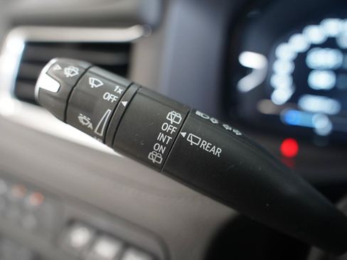 Used 2023 GMC Yukon Denali AWD/4WD image 14
