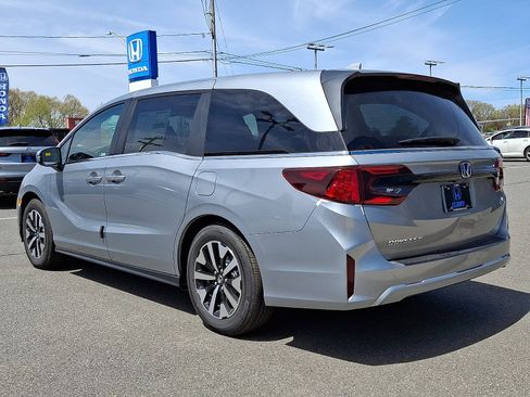 New 2026 Honda Odyssey EX-L image 4