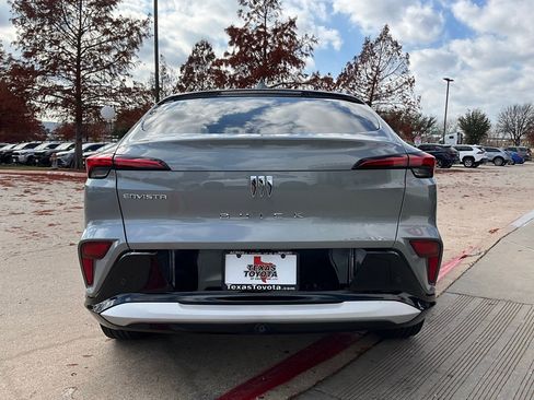 Used 2025 Buick Envista Sport Touring image 7