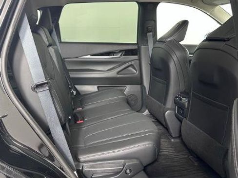 Certified 2025 INFINITI QX60 Pure image 27