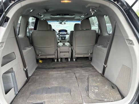Used 2012 Honda Odyssey Touring image 11
