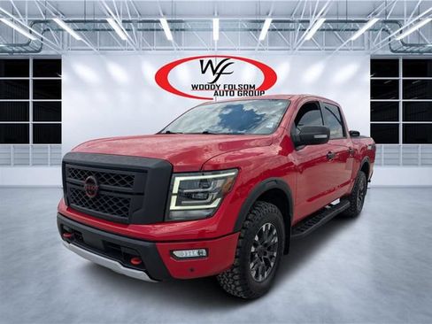 Used 2023 Nissan Titan PRO-4X w/ Pro-4x Convenience Package AWD/4WD image 7