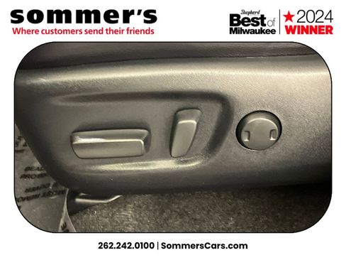 Used 2018 Toyota RAV4 Limited image 10