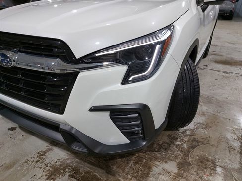 Used 2023 Subaru Ascent Limited image 33