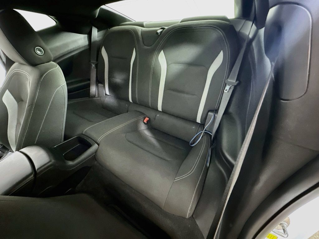 Used 2019 Chevrolet Camaro SS RWD image 16
