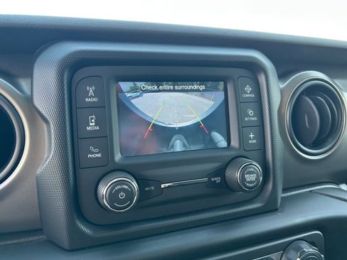 Used 2019 Jeep Wrangler Unlimited Sport S AWD/4WD image 33
