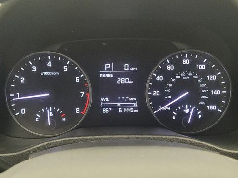 Used 2018 Hyundai Elantra SE FWD image 23