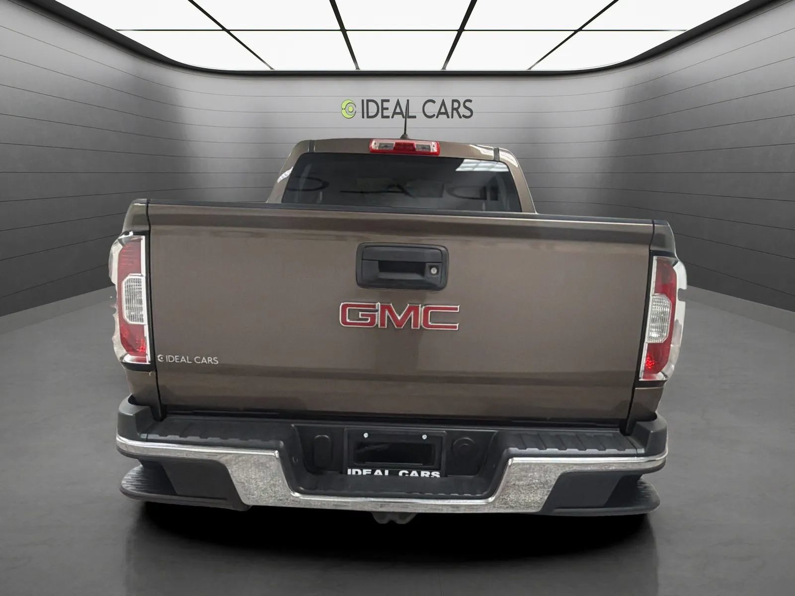 Used 2016 GMC Canyon SLE AWD/4WD image 6