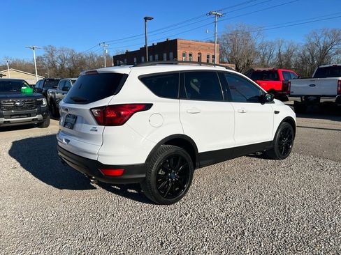 Used 2019 Ford Escape SE image 8