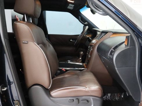 Used 2017 INFINITI QX80 Limited AWD/4WD image 11