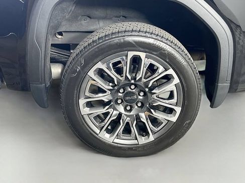 Used 2023 GMC Sierra 1500 Denali Ultimate AWD/4WD image 39