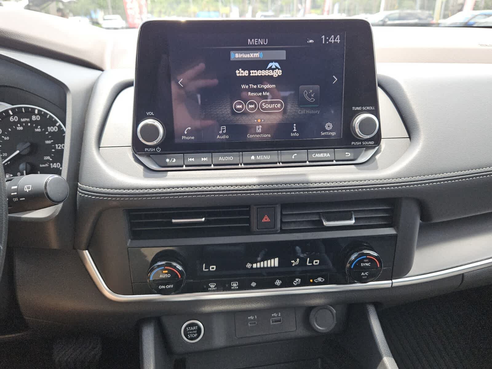 Used 2023 Nissan Rogue SV FWD image 8