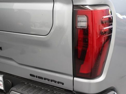 New 2026 GMC Sierra 2500 Denali Ultimate w/ LPO, Black Badging Package AWD/4WD image 12