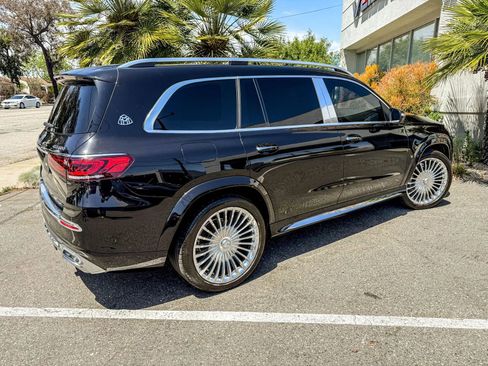 Used 2022 Mercedes-Benz Maybach GLS 600 4MATIC image 7