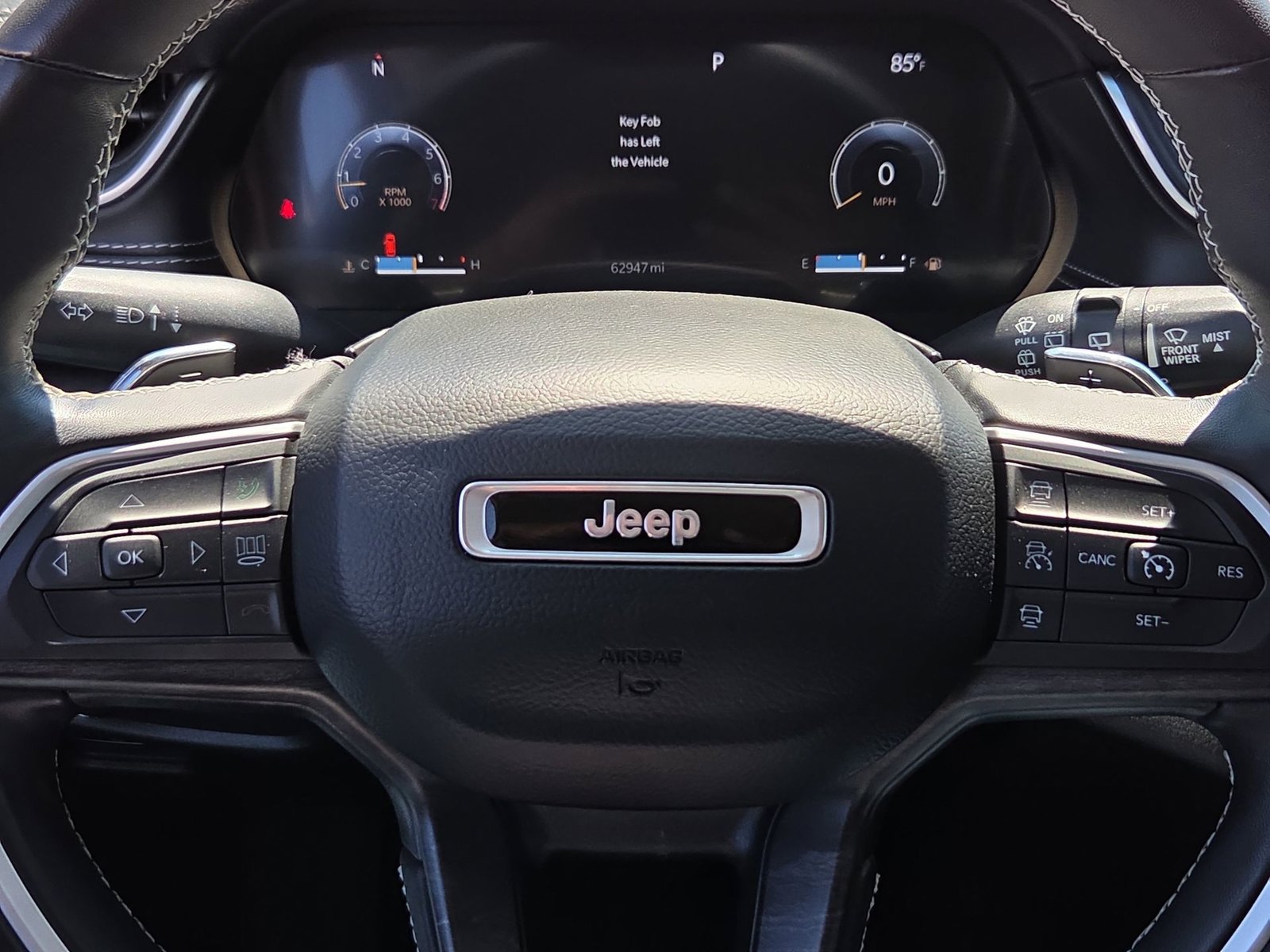 Used 2022 Jeep Grand Cherokee L Limited AWD/4WD image 11