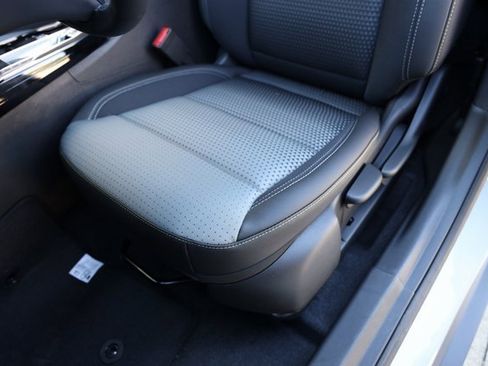 New 2026 Chevrolet Trax LT w/ Driver Confidence Package image 15