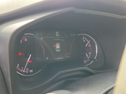 Used 2024 Toyota RAV4 LE AWD/4WD image 29